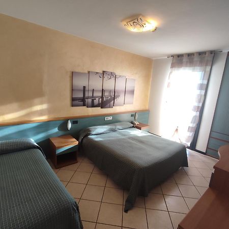 Albergo Al Cacciatore Desenzano del Garda Exterior photo