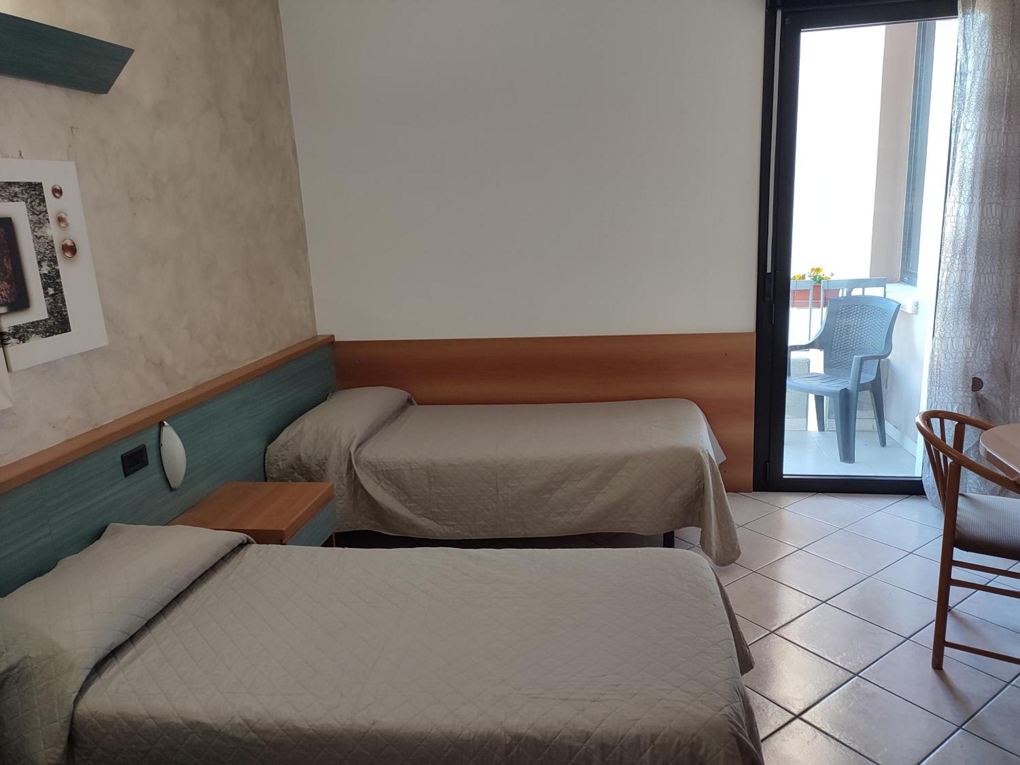 Albergo Al Cacciatore Desenzano del Garda Exterior photo