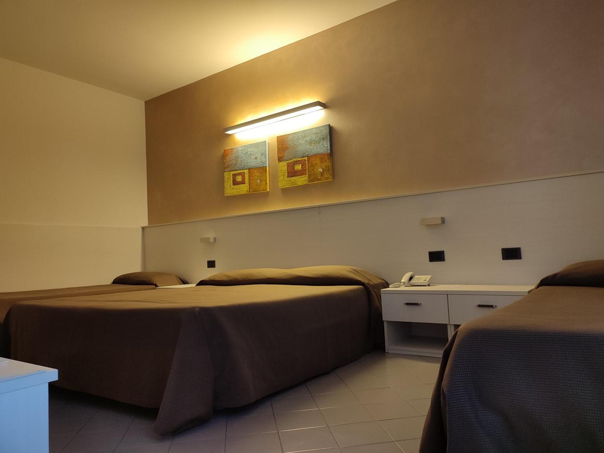 Albergo Al Cacciatore Desenzano del Garda Exterior photo
