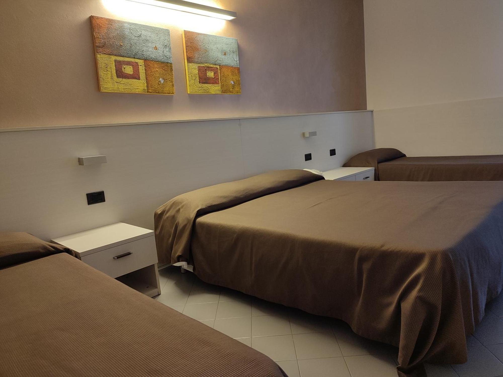 Albergo Al Cacciatore Desenzano del Garda Exterior photo