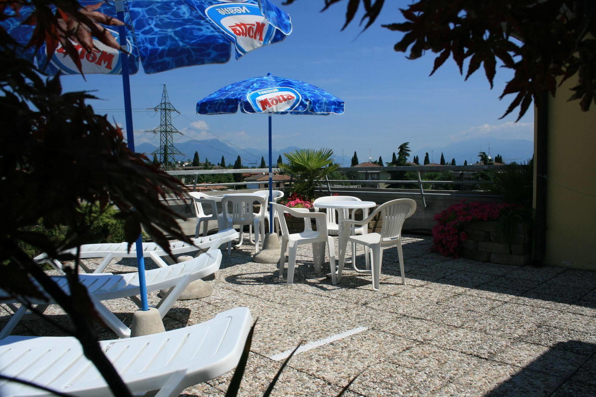 Albergo Al Cacciatore Desenzano del Garda Exterior photo